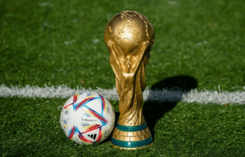 FIFA认怂！希望国足能参加世界杯 太想赚钱了
