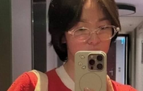 宋慧乔新照被嘲又老又丑？新活动轻松美回来，力压李冰冰苏菲玛索 