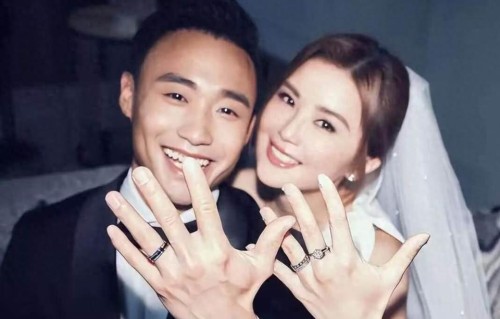 竟然还有人相信阿Sa突然结婚是冲动，别天真了！她的目的可不简单