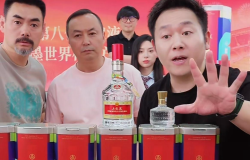 毛台、闰土、蘑菇头现身直播间，《陈翔六点半》三巨头合体破谣言，网友：还是向现实妥协了