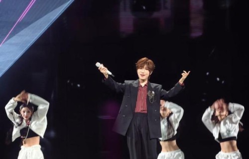 徐良是你的青春 光良是我的青春：演唱会唤醒青春记忆_娱乐频道