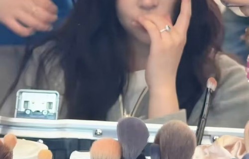 阚清子担任乘风2026队长熬夜训练仅睡两小时