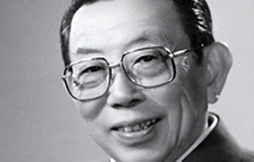 他是著名演员，从发病到去世仅20分钟，主持人儿子比他更有名 