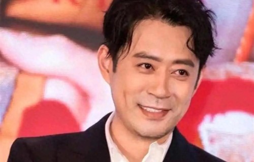 未婚生女，孩子生母嫁别人，如今他住进北京别墅，和女儿相依为命