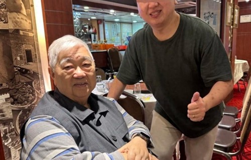 香港美食家近照曝光！严重复胖体态失控，曾因弟弟猝死决心减肥