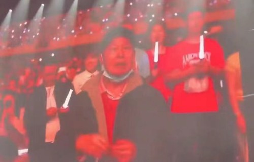 演唱会上大爷贴脸开大，要郭富城生儿子，培养第二代天王|方媛|女儿|结婚|郭天王|尴尬