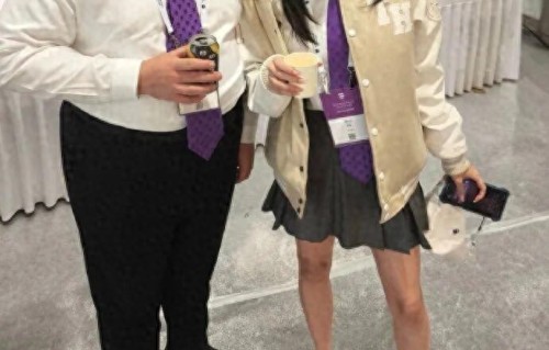 “赌王”何鸿燊幼女何超欣，发文称清华毕业后留校，投身可持续发展教育事业！ 