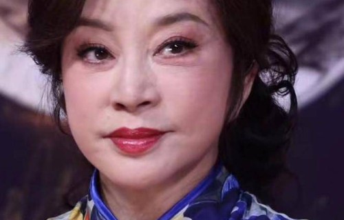 从影后到短剧女王，刘晓庆转换丝滑，一直走在时代的浪尖上|成果|骨质疏松|盛典|超能|认错
