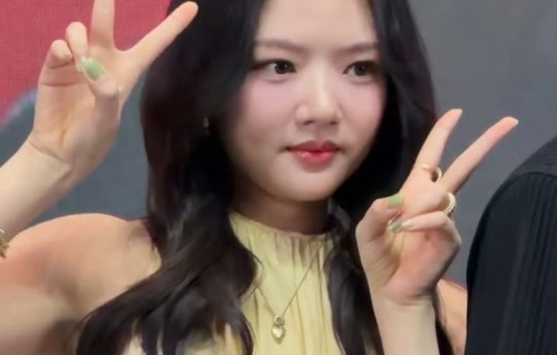 任敏生图被说“胖了”，粉丝急催减肥，晒健身动态回应：在努力啦