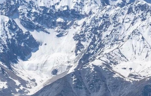 两性关系：男人要知道！女人无论多大年龄，都喜欢身边有个人陪着