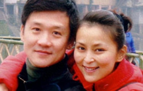 黄志忠做梦也没料到，自己抛弃的糟糠之妻，竟成为他人手中的宝 