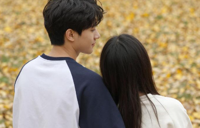 男人深爱一个女人，最高的境界：是这两个字
