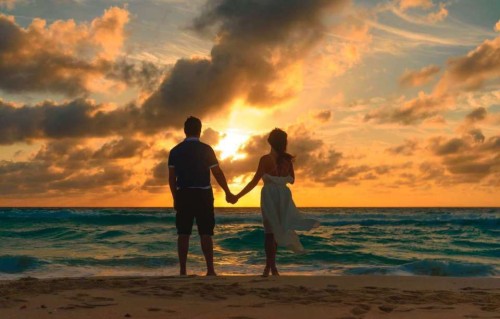 女儿婚后过得好不好，不用偷偷问，看女婿3个小动作，一看一个准