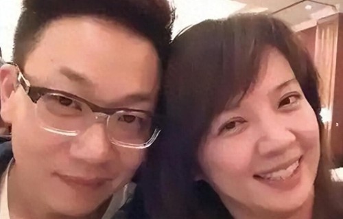 上海弄堂口啃猪蹄的林海，当年央视台柱子怎么混成这样？