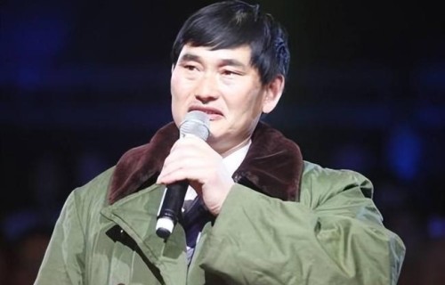 大衣哥翻红不涨价 坚守农民本色_娱乐频道
