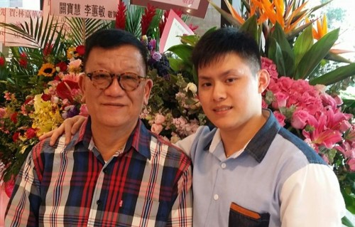 香港资深制作人离世，曾参与多部经典剧集，与周润发是同学，罗兰是契妈