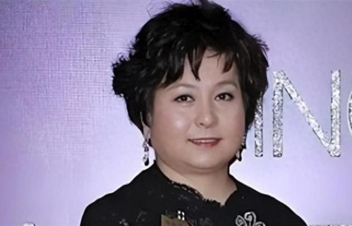 何超蕸追悼会现场曝光！多位大人物到场，炸出一堆牛鬼蛇神
