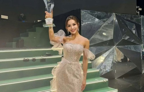 香港知名男星前妻整容成瘾，低调改名转运，卖保险年薪超500万
