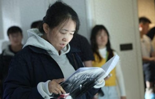 从《梦华录》到《隐身的名字》，导演杨阳：被看见就是创作的意义|不完美受害人|牵手|牛玉琴的树|国民生活剧|女性