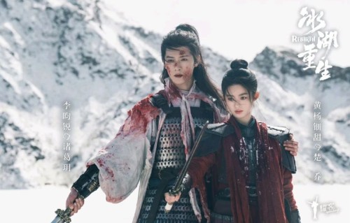 《冰湖重生》捆绑《楚乔传》炒作，赵丽颖工作室暗怼，剧方发博内涵后秒删认怂