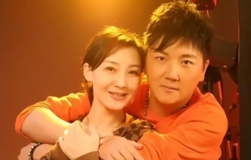 孙楠买红妹24小时闪婚背后：那些为爱倾尽所有的女人，后来怎么样了？