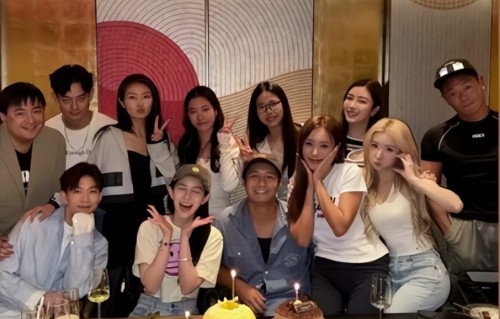 香港知名女星与十亿男友分手，和旧爱同框，男方自爆有多名性伴侣