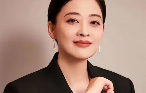 梅婷传来喜讯！被叶大鹰捧红的她，如今终于走上了另一条路