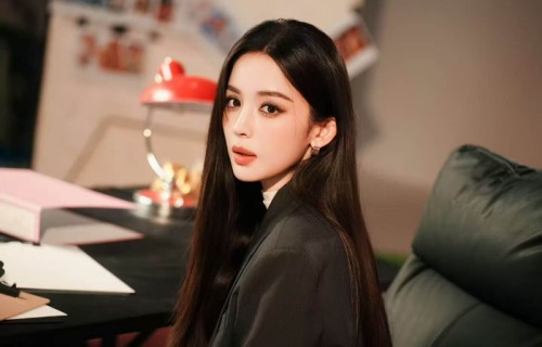 娜扎担任office频道主理人引热议