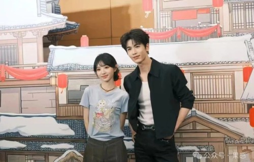 《逐玉》庆功宴上,张凌赫哽咽发言