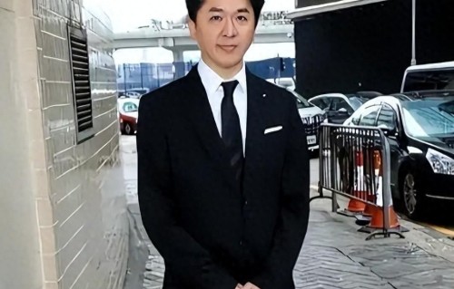 “没名分”也有份！59岁邓兆尊患病立遗嘱，3个女友平分几亿身家 