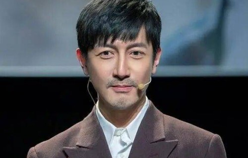 45岁张鲁一近况曝光！娶初恋妻子恩爱15年，如今活成自己想要的模样