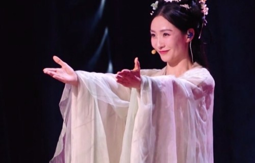 好家伙！者来女被淘汰，是今年《浪姐7》最大的笑话