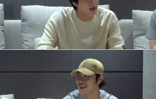 210717 防弹少年团JIN，提前试听李贤新曲“哥的嗓音无论何时听都是宝物”