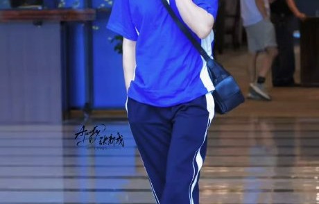 为什么张新成穿深圳校服能引发如此大的共鸣？