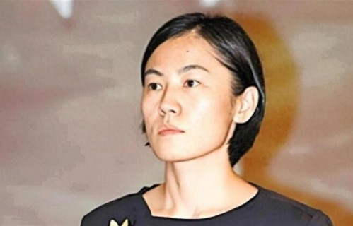 未婚先孕 横刀夺爱，曾轰动娱乐圈的最强小三，17年后成了这样