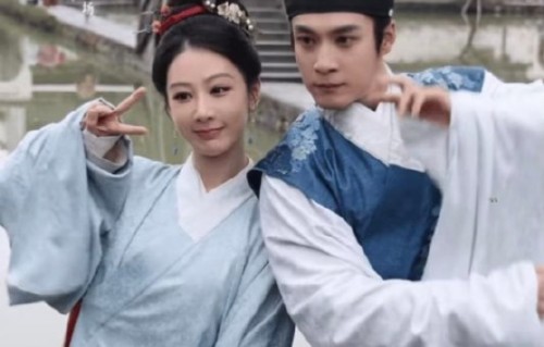 杨紫韩东君“紫气东来”CP：不刻意撒糖，内娱最缺的自然感？