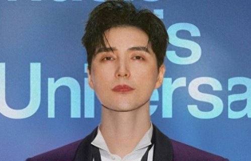 探求更广阔的国际舞台，音乐剧演员阿云嘎加盟环球音乐