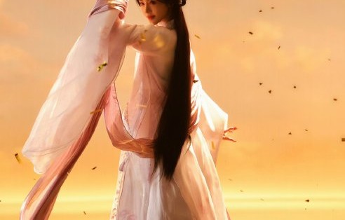 露芜衣这个角色在《月鳞绮纪》中有哪些出圈名场面？