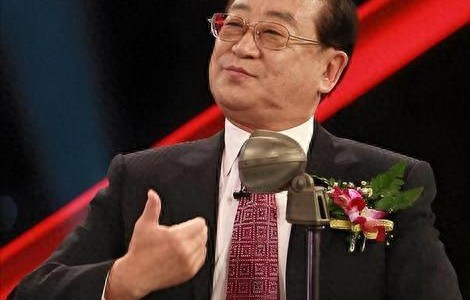 相声名家魏文亮：俩儿子不走相声路，85岁精神抖擞，还要登台演出 