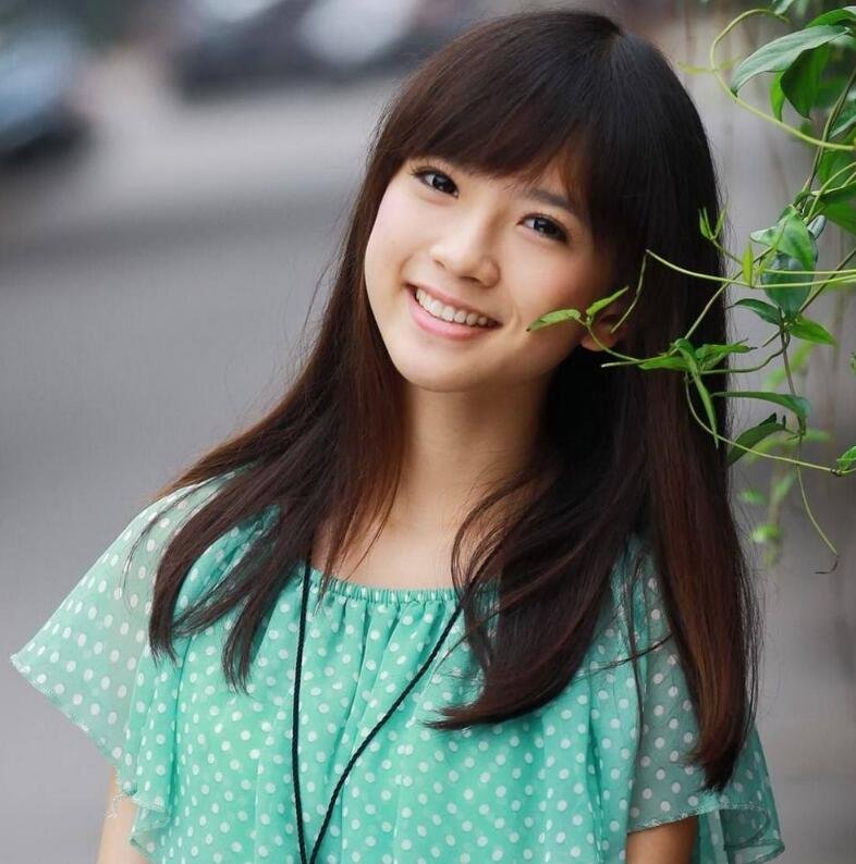 《月鳞绮纪》：剧情可以崩，但人必须美，俩女主同框的一刹就赢了|郭敬明|陈都灵|田嘉瑞|鞠婧祎|曾舜晞