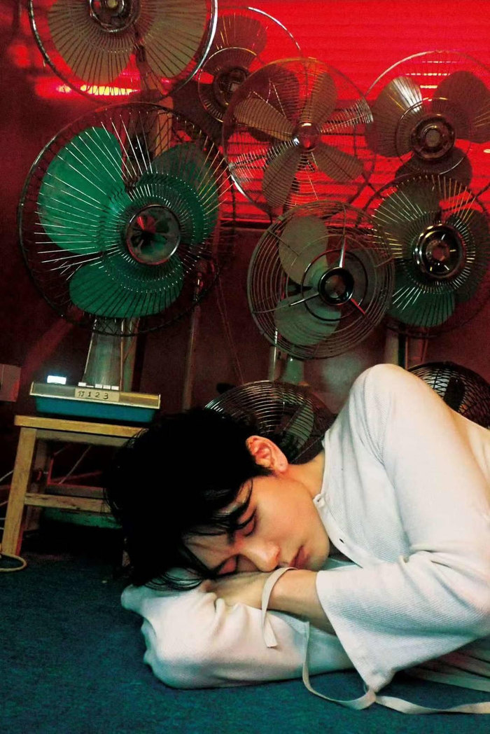 新歌《炎炎夏日》花絮照片