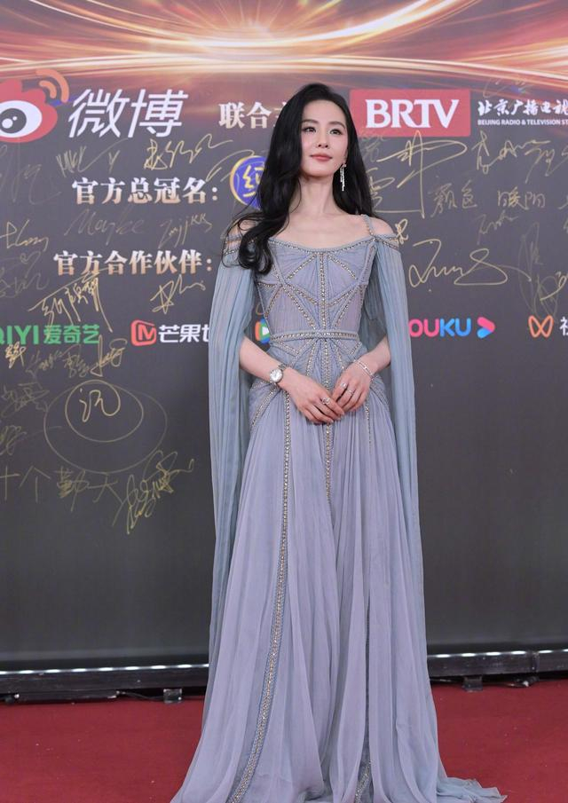 打开网易新闻 查看精彩图片